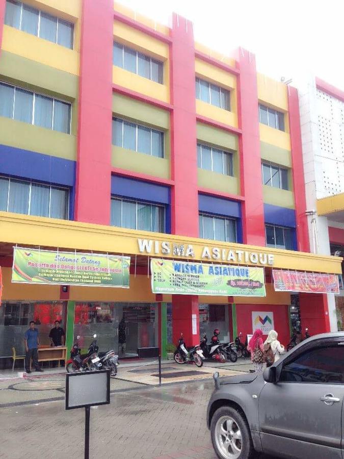 Wisma Asiatique Hotel Pekanbaru Exterior photo
